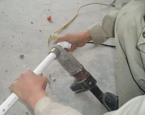 瑶海漏水维修电话